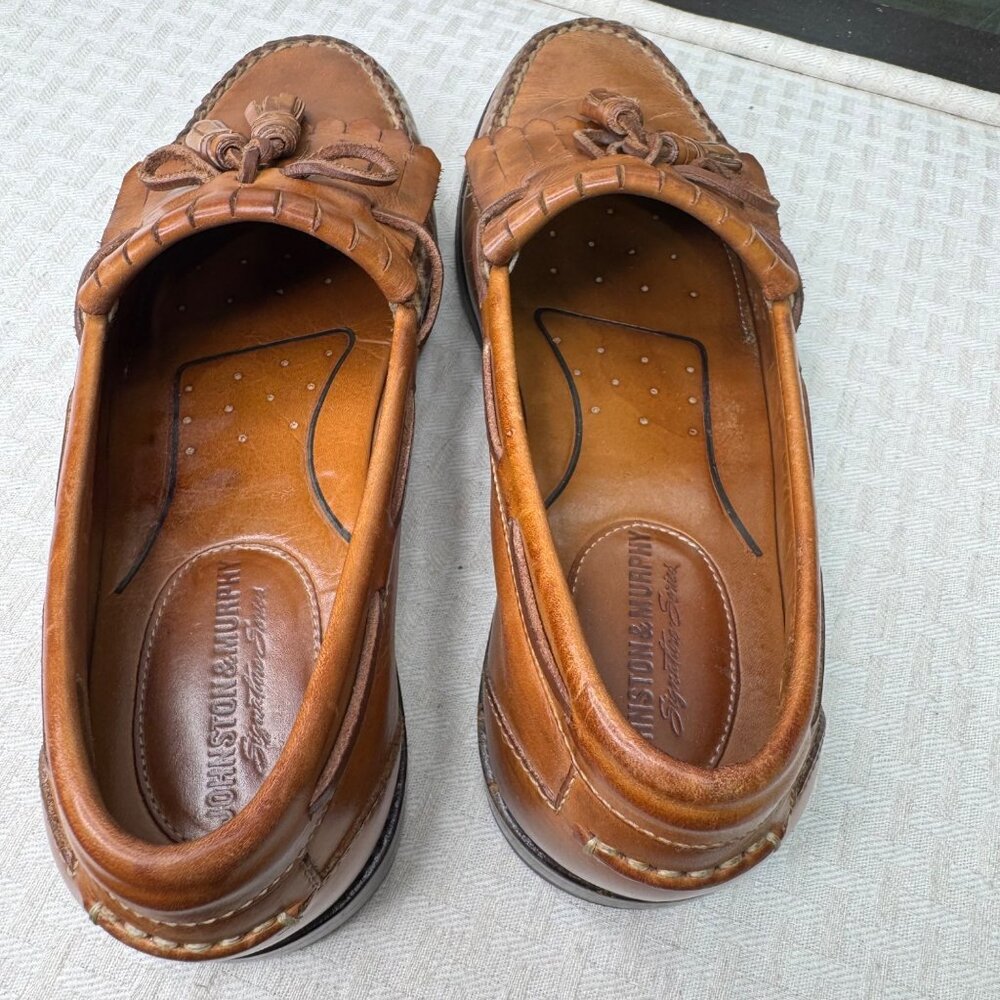 Johnston & Murphy Mens Size 9M Brown Leather Tassel Loafers Casual or Dress Shoe - Picture 8 of 9